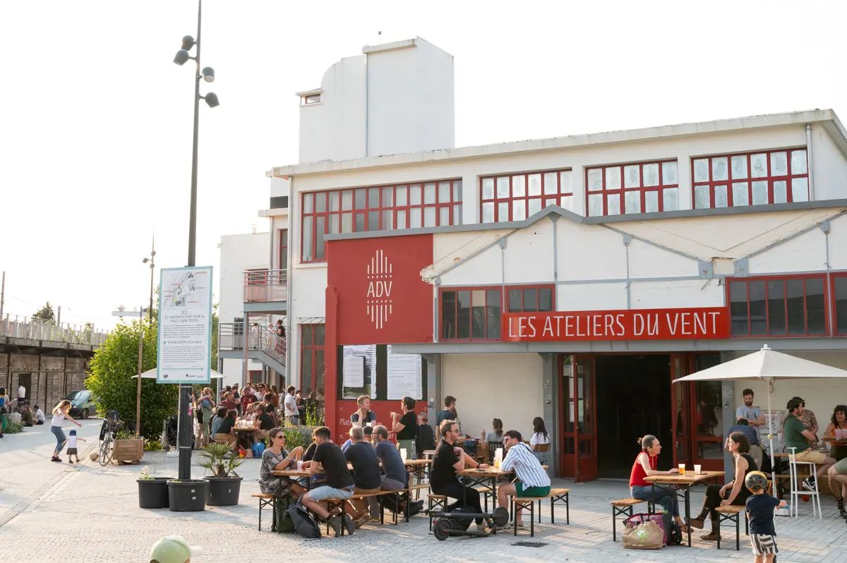 Passages, Table et Snack aux Atelier du Vent
